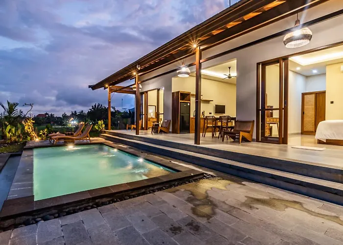 Sakaya Villa *